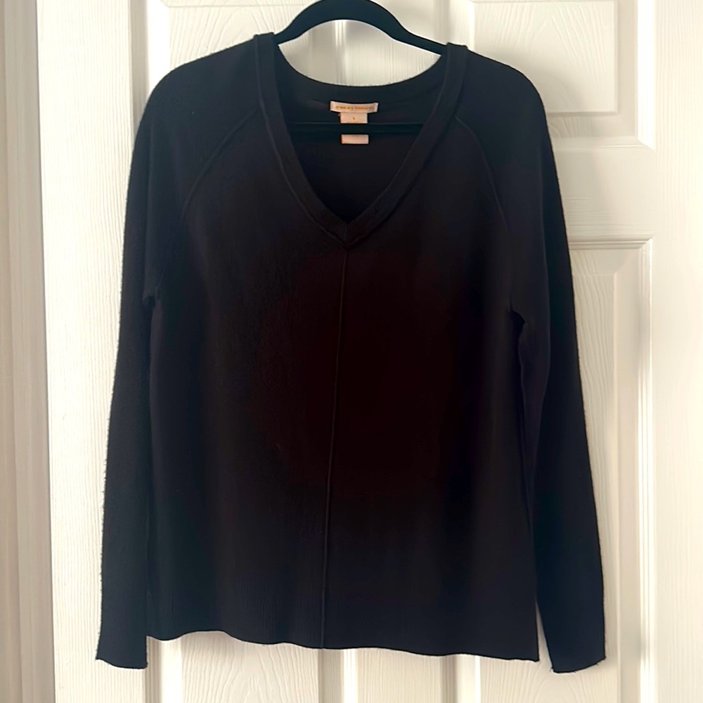 Sweet Romeo Black V-Neck Sweater